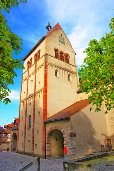 Kirchturm von St. Marien und Markgrafenstift in reichenau — Stockfoto