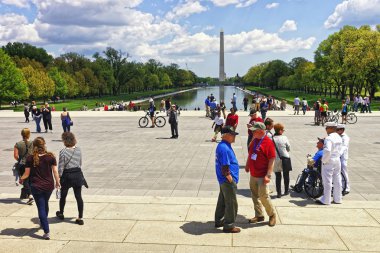Lincoln Memorial Yansıtma Havuzu Washington'da savaş gazileri