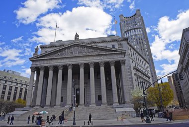 New York Yüksek Mahkemesi'nde sokak görünümü