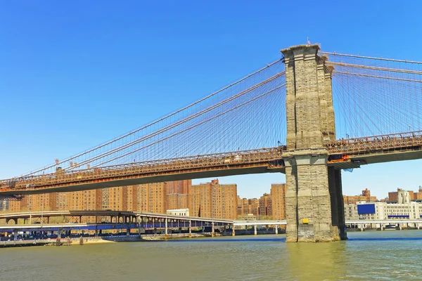 Γέφυρα του Μπρούκλιν, ανατολικά του ποταμού — Φωτογραφία Αρχείου