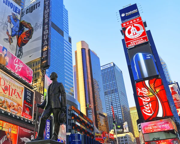 Estatua de George Cohan en Times Square — Foto de Stock