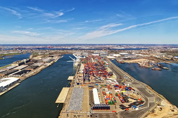 Bayonne'deki Global Konteyner terminalleri