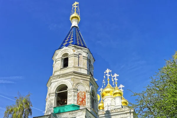 Klockstapeln i St Nicholas ortodoxa kyrkan i Ventspils — Stockfoto