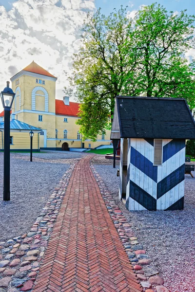Ventspils vár, melyet a Lettország Livóniai rend épített — Stock Fotó