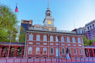 Philadelphia'nın Chestnut Caddesi'ndeki Bağımsızlık Salonu