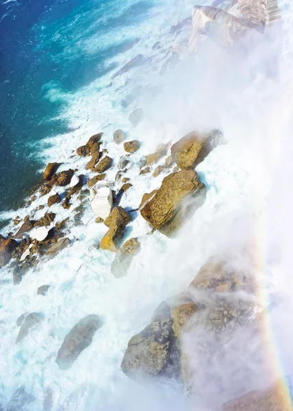 Радуга над Ниагарским водопадом с американской стороны — стоковое фото