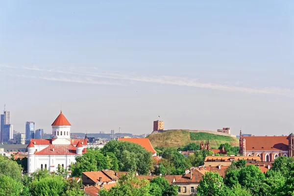 Castillo Superior y Catedral de Theotokos en la ciudad de Vilna — Foto de Stock