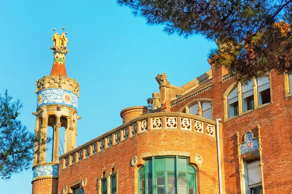 Екстер'єр колишній лікарні de Sant Pau в Барселоні — стокове фото