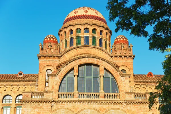 Куполи лікарні de Sant Pau в Барселоні — стокове фото
