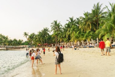 Resort Sentosa, Siloso Beach fotoğraf çekmek kızlar ada