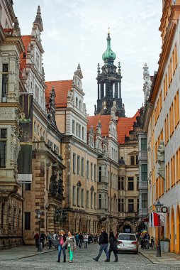 Almanya'nın Saksonya eyaletinde Dresden Hofkirche görünümü