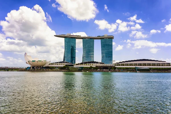 Musée des Arts et Marina Bay Sands Hôtel de Singapour — Photo
