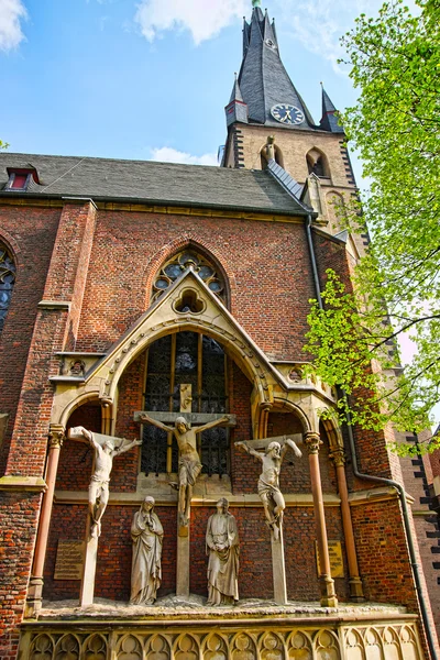 Sint Lambertusbasiliek in het oude centrum van Düsseldorf — Stockfoto