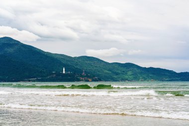 Danang Vietnam Çin Beach'de denize dalgalarda