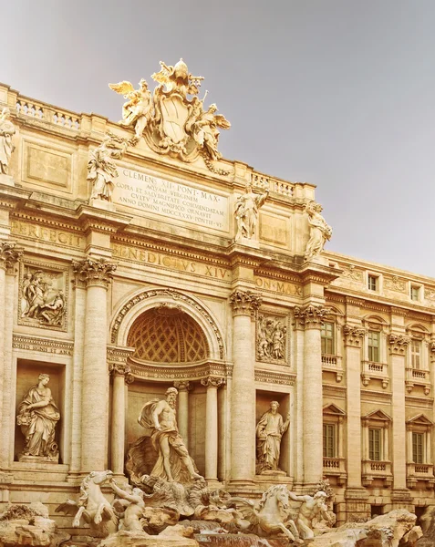 Fontana di Trevi i Rom i Italien — Stockfoto