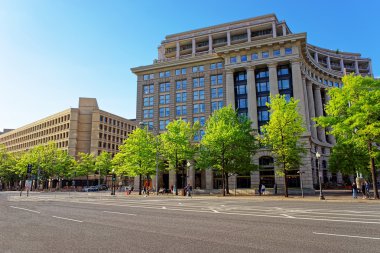 Washington Dc'de ABD Donanması Anıtı ve Fbi binası