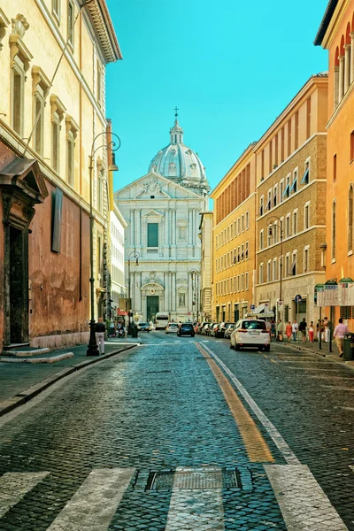 Iglesia de Sant Andrea della Valle en Corso del Rinascimento — Foto de Stock