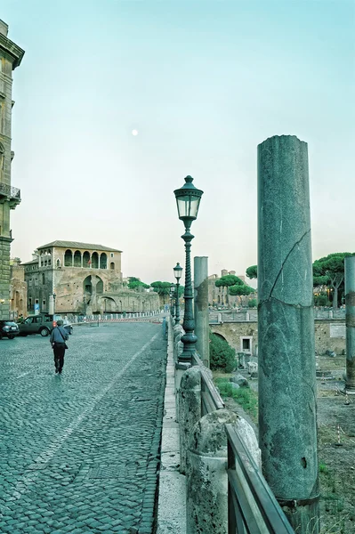 Colonne del Foro Romano a Roma in Italia — Foto Stock