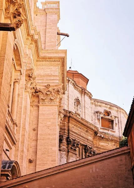 Dentro de la ciudad vaticana en Roma en Italia — Foto de Stock