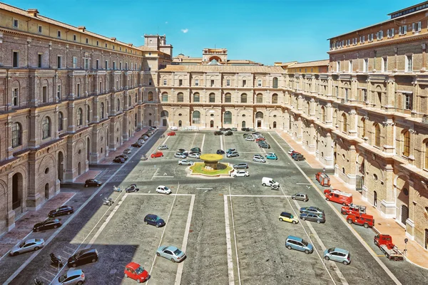 Dentro de la ciudad vaticana en Roma Italia — Foto de Stock