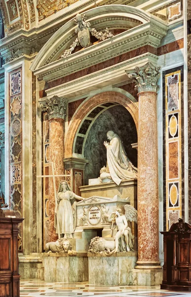 Interno della Basilica di San Pietro in Vaticano in Italia — Foto Stock