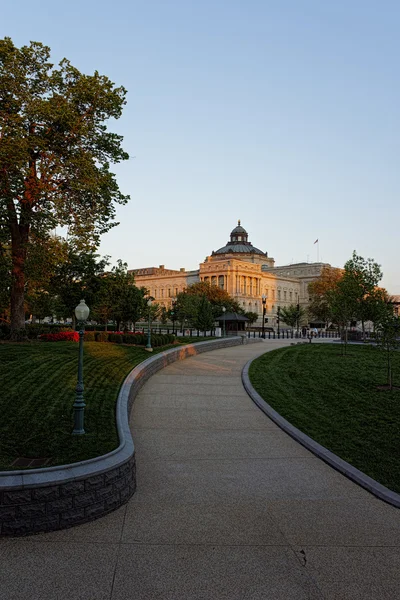 Camino a la Biblioteca del Congreso en Washington DC — Foto de Stock