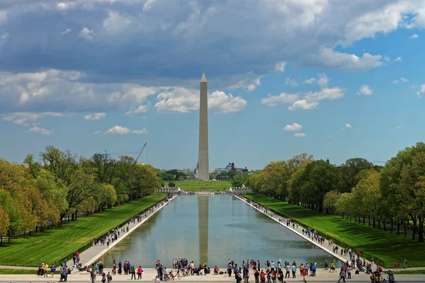 Piscina di fronte al monumento di Washington — Foto Stock