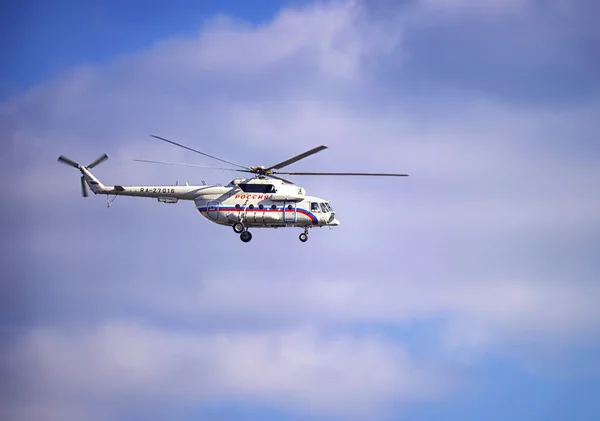 Russian presidents helicopter in the cloudy skies — Stock Fotó