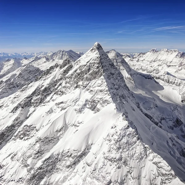 Ελβετική αλπικό Jungfrau αιχμής — Φωτογραφία Αρχείου