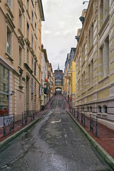 Calle y la primavera en Evian-les-Bains en Francia en invierno en — Foto de Stock