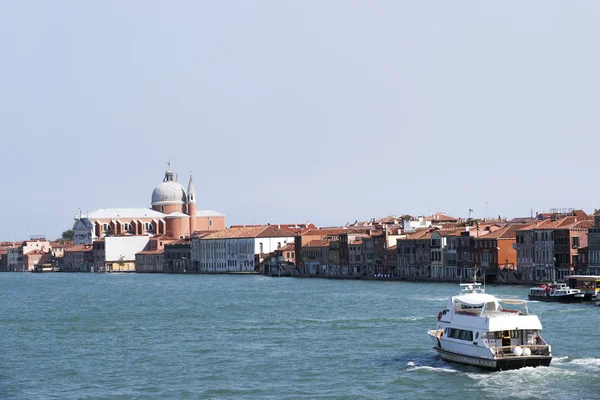 Civil passenger boat at the channel  in summer Venice — Stock Photo, Image