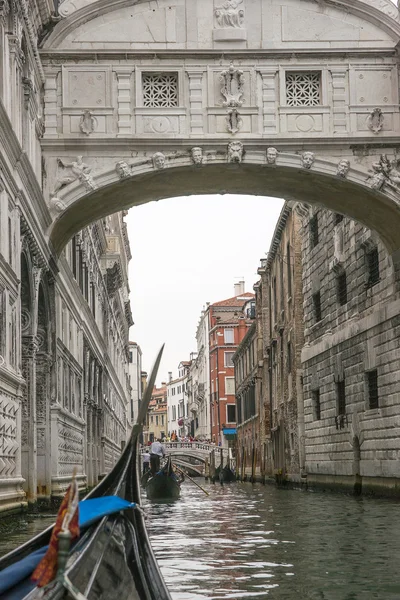 Channel in Venice view from gondola — Stock Photo, Image
