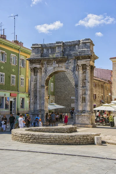 Łuk Triumfalny era antyczne w Pula — Zdjęcie stockowe