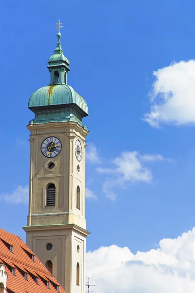 Torre del reloj de la catedral en Munich — Foto de Stock