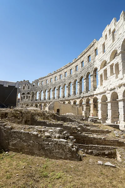 Ett fragment av antika romerska amfiteatern i Pula — Stockfoto