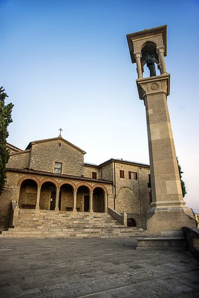 Церковь Сан-Квирино в Сан-Марино — стоковое фото