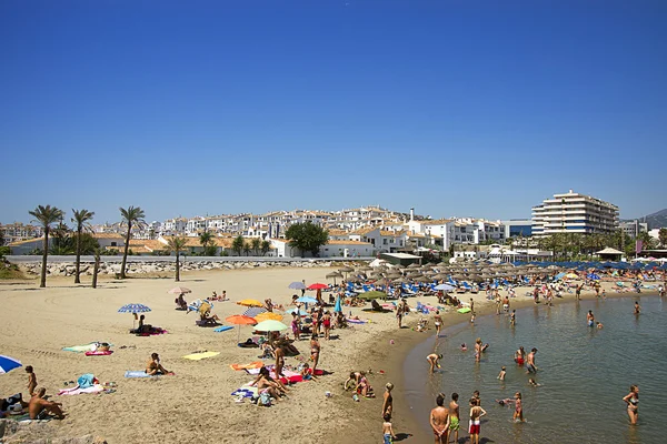 Strand a puerto banus, Spanyolország — Stock Fotó