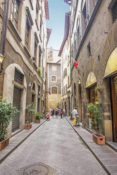 Street  in Florence in Italy in summer — ストック写真