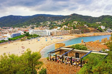 Quay Tossa De Mar adlı fırtınalı hava