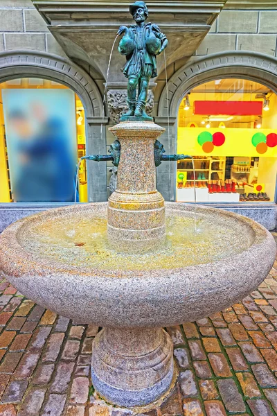 Little Goose-Man Fountain in Lucerne — Stock Photo, Image
