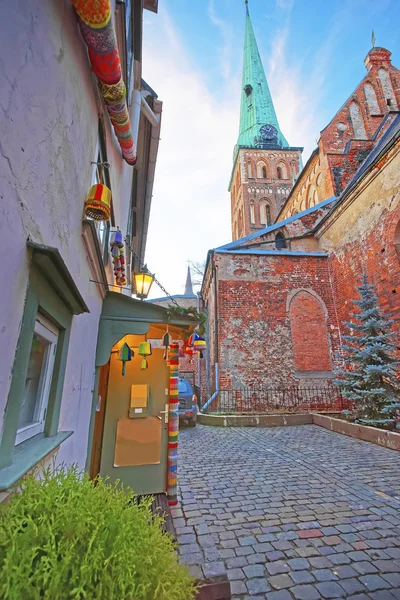 Street view at St James Cathedral in the Old city of Riga in Latvia — Stock Photo, Image