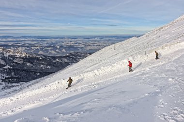 Kışın Tatras Zakopane Kasprowy Wierch üzerinde Downhill Kayakçılar
