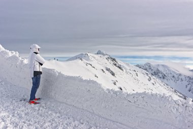 Adam Tatras üzerinde Zakopane Kasprowy Wierch mesafe içine bakıyor