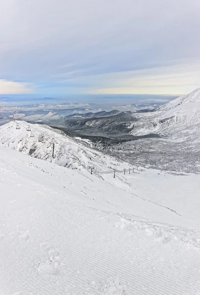 在冬天扎科帕内 Kasprowy Wierch 峰值升降椅 — 图库照片