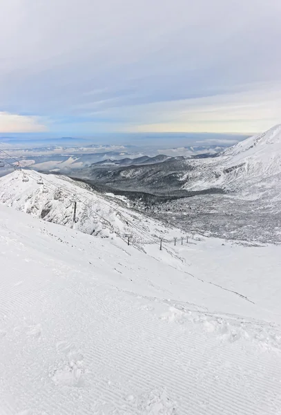 Silla elevadores en Kasprowy Wierch pico de Zakopane en invierno — Foto de Stock