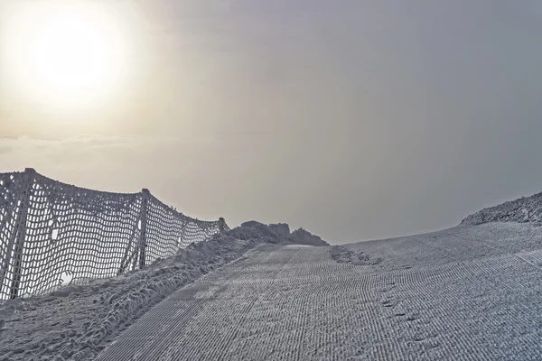 Maille d'escrime congelée à Kasprowy Wierch de Zakopane dans les montagnes Tatra — Photo