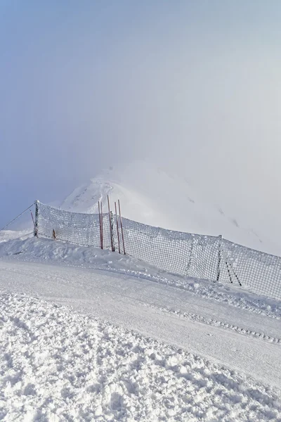 Tempestade de neve em Kasprowy Wierch de Zakopane em Tatra Monta no inverno — Fotografia de Stock