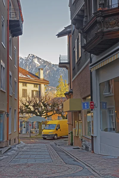 Το Street view και στις Άλπεις με την πόλη του Bad Ragaz — Φωτογραφία Αρχείου