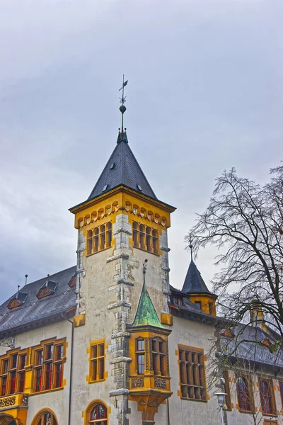 Fragmento de edificio antiguo en el casco antiguo de Solothurn — Foto de Stock