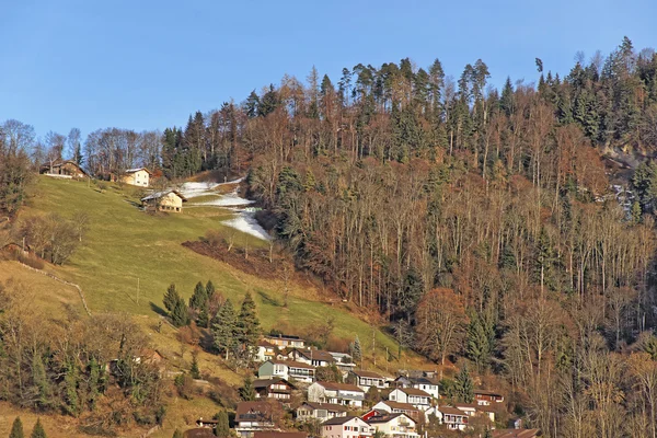 Vista panoramica della collina con villaggi a Thun in inverno — Foto Stock